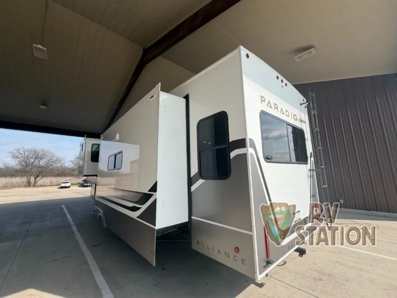 2026 Alliance RV Paradigm 370FB - Photo 3