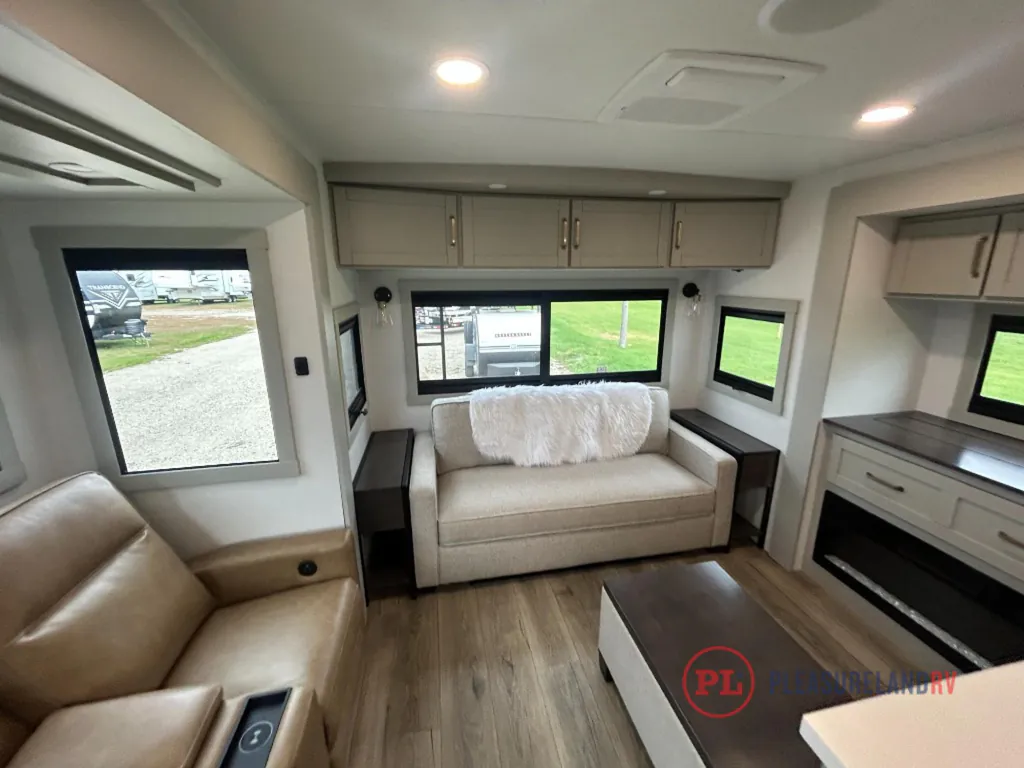 2026 Brinkley Model Z AIR 297, Photos photo 11