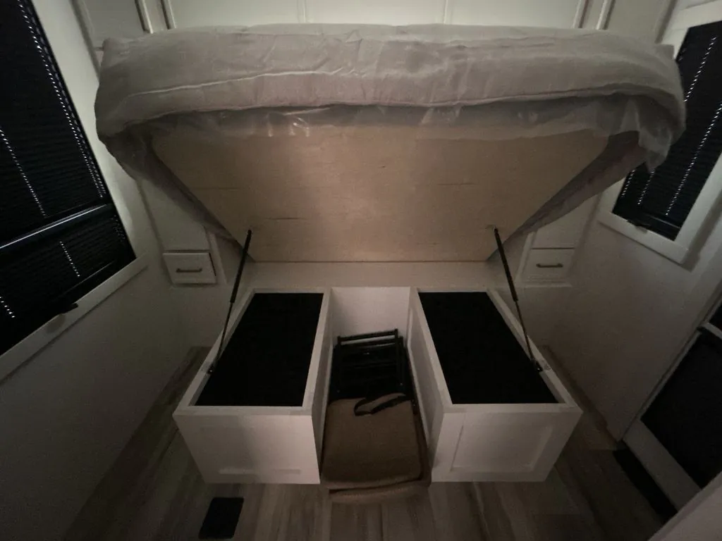 2027 Brinkley Model I 290, Photos photo 36