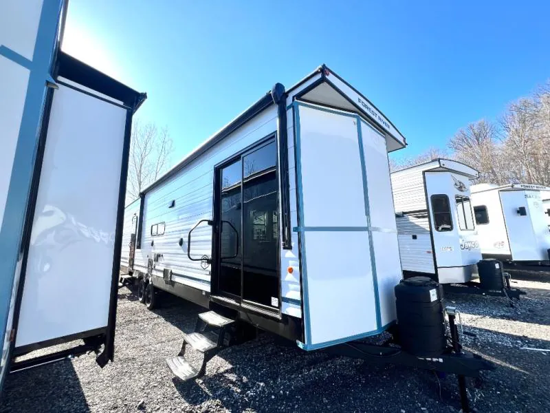 2026 Forest River Salem Villa Series 353FLFB
