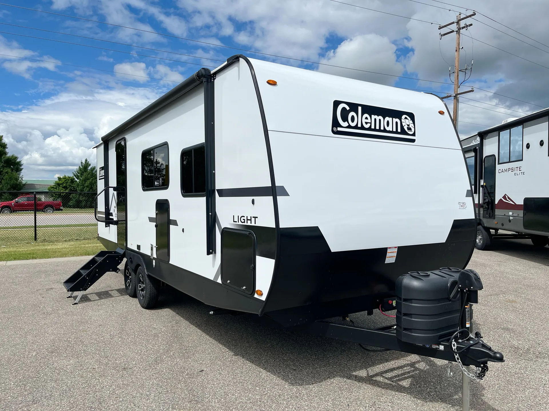 2027 Keystone Coleman Light 22BX - Photo 2