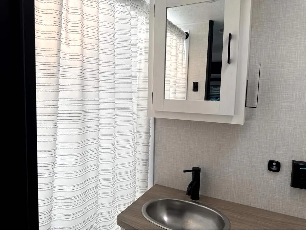 2025 Venture RV Sienna SA281VQB, Photos photo 31