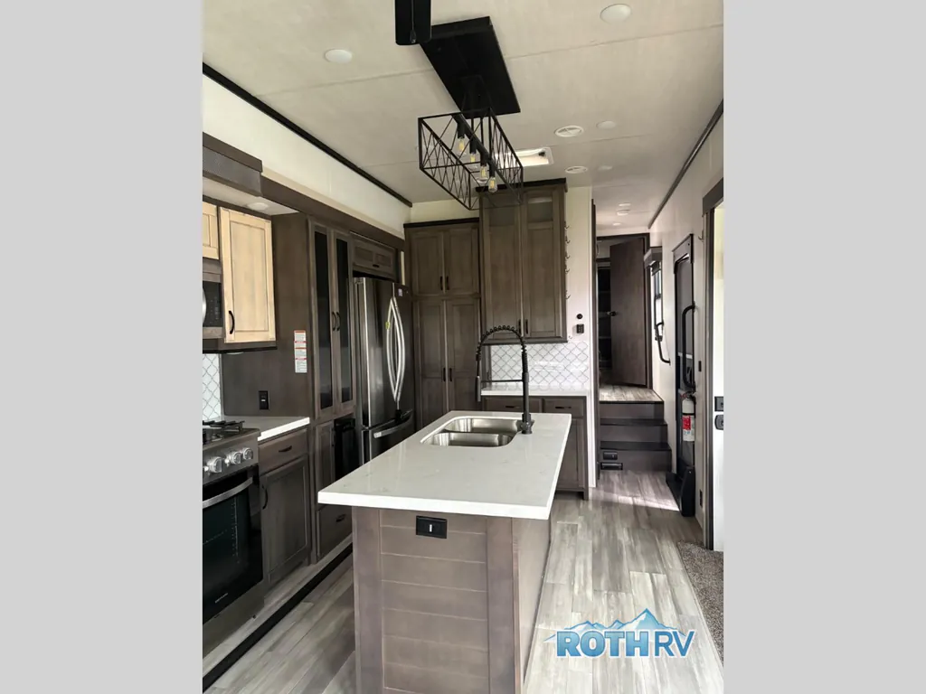 2022 Forest River Cedar Creek Champagne Edition 38EL, Photos photo 12