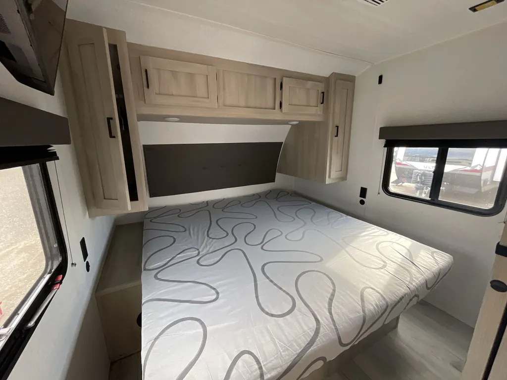 2025 East to West Della Terra 262BH, Photos photo 11
