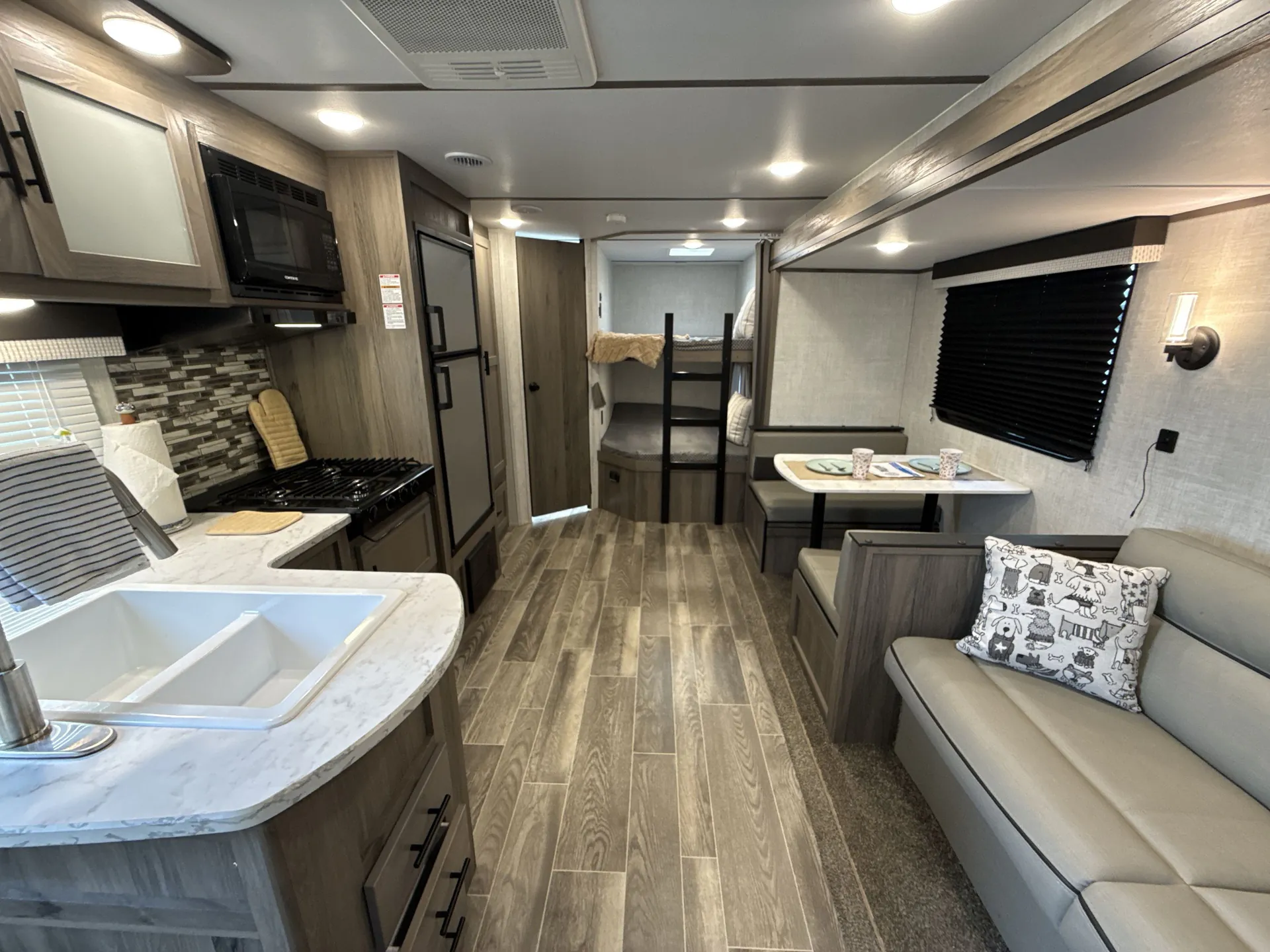 2022 Gulf Stream Ameri-Lite 268BH — living area main