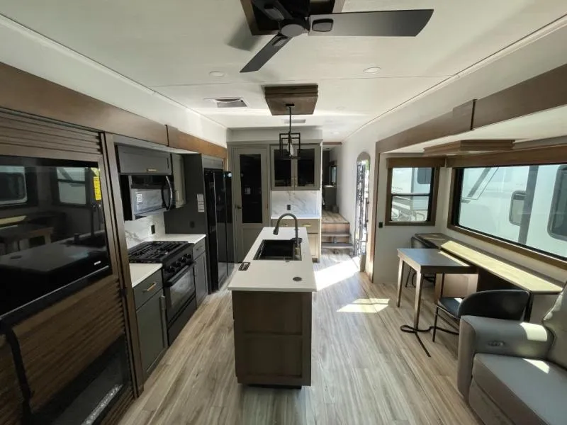 2026 Keystone Montana High Country 290RL - Photo 3