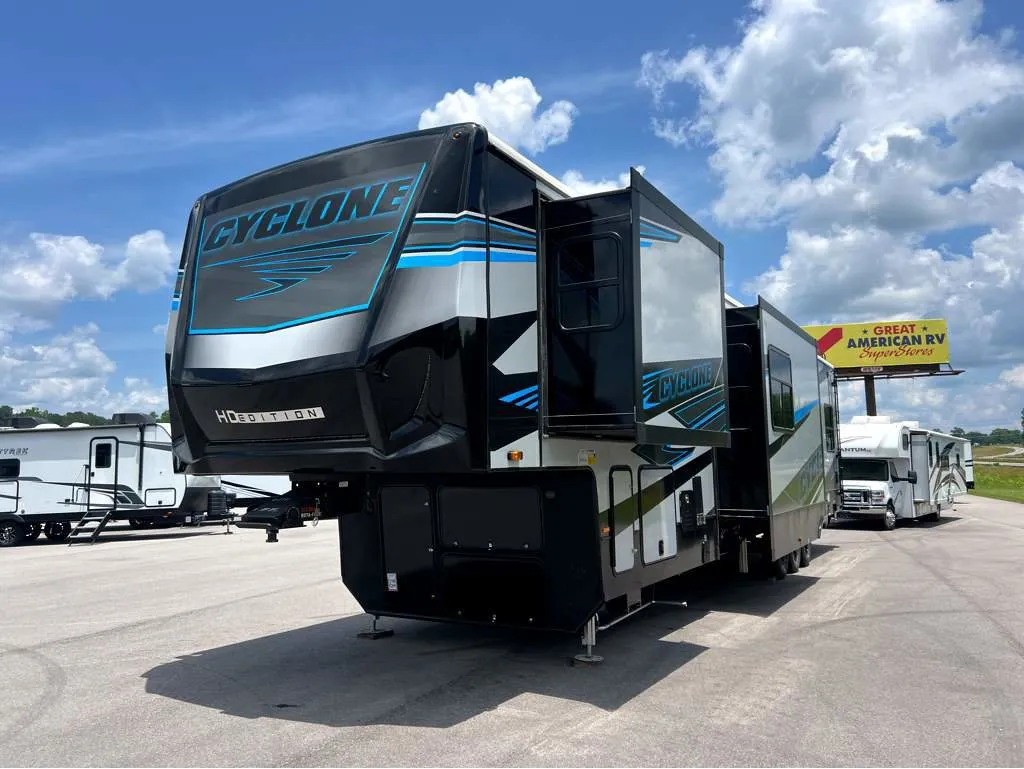 2026 Heartland Cyclone 4014C - Photo 4