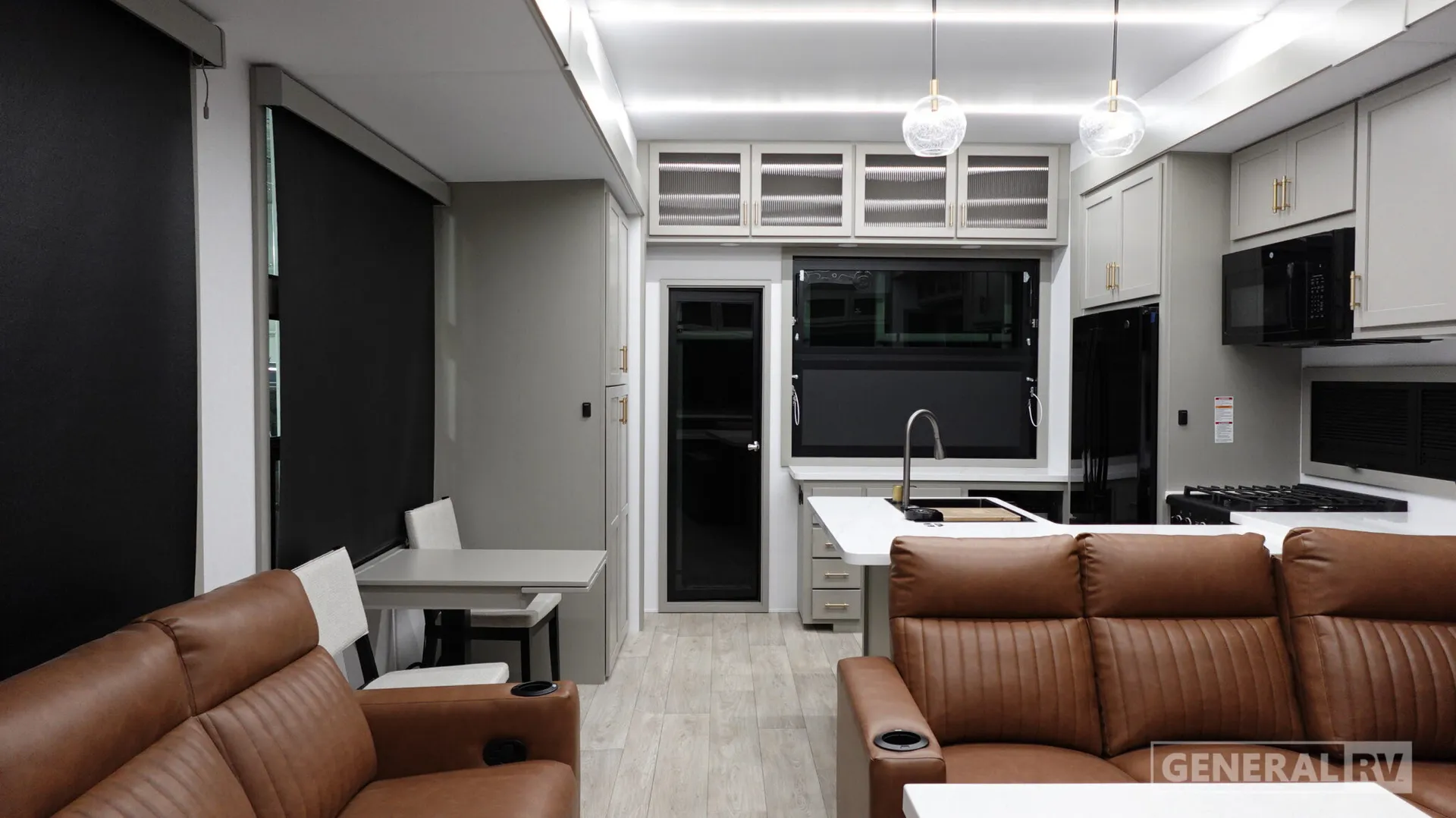 2027 Axiom Imperium I3800 - Photo 3