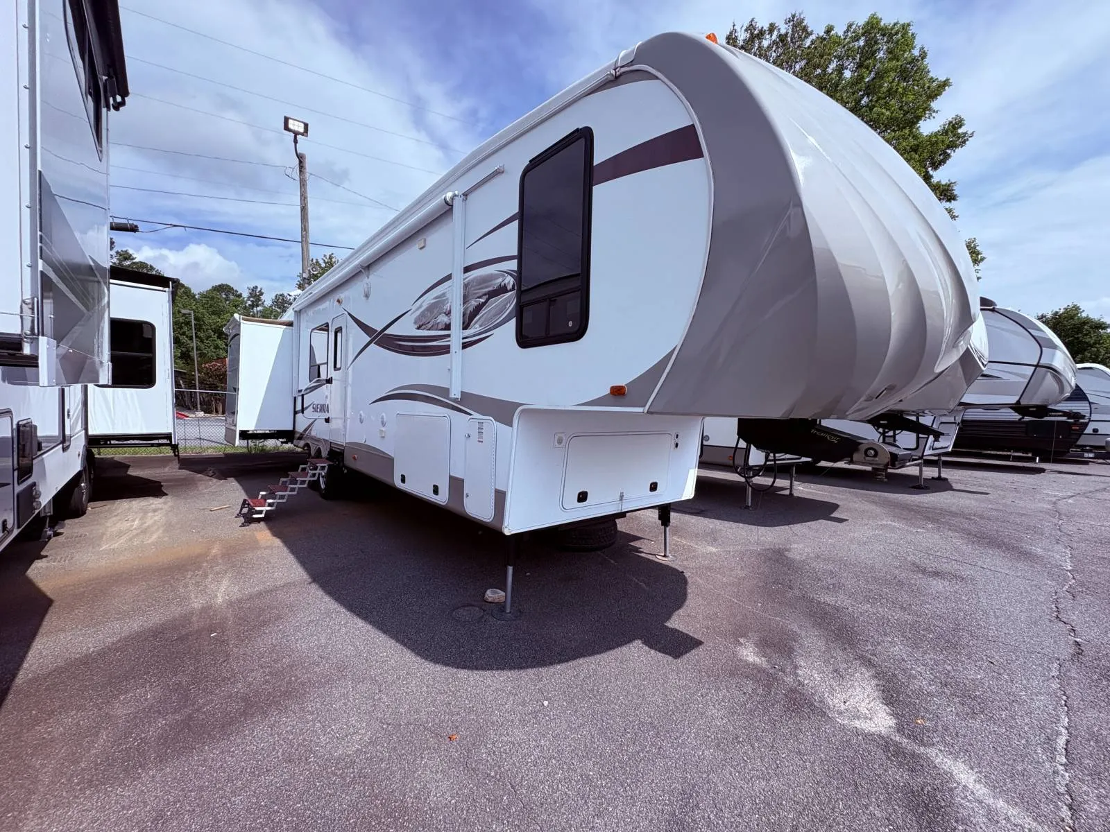 2013 Forest River SEIRRA 370RDOK - Photo 2
