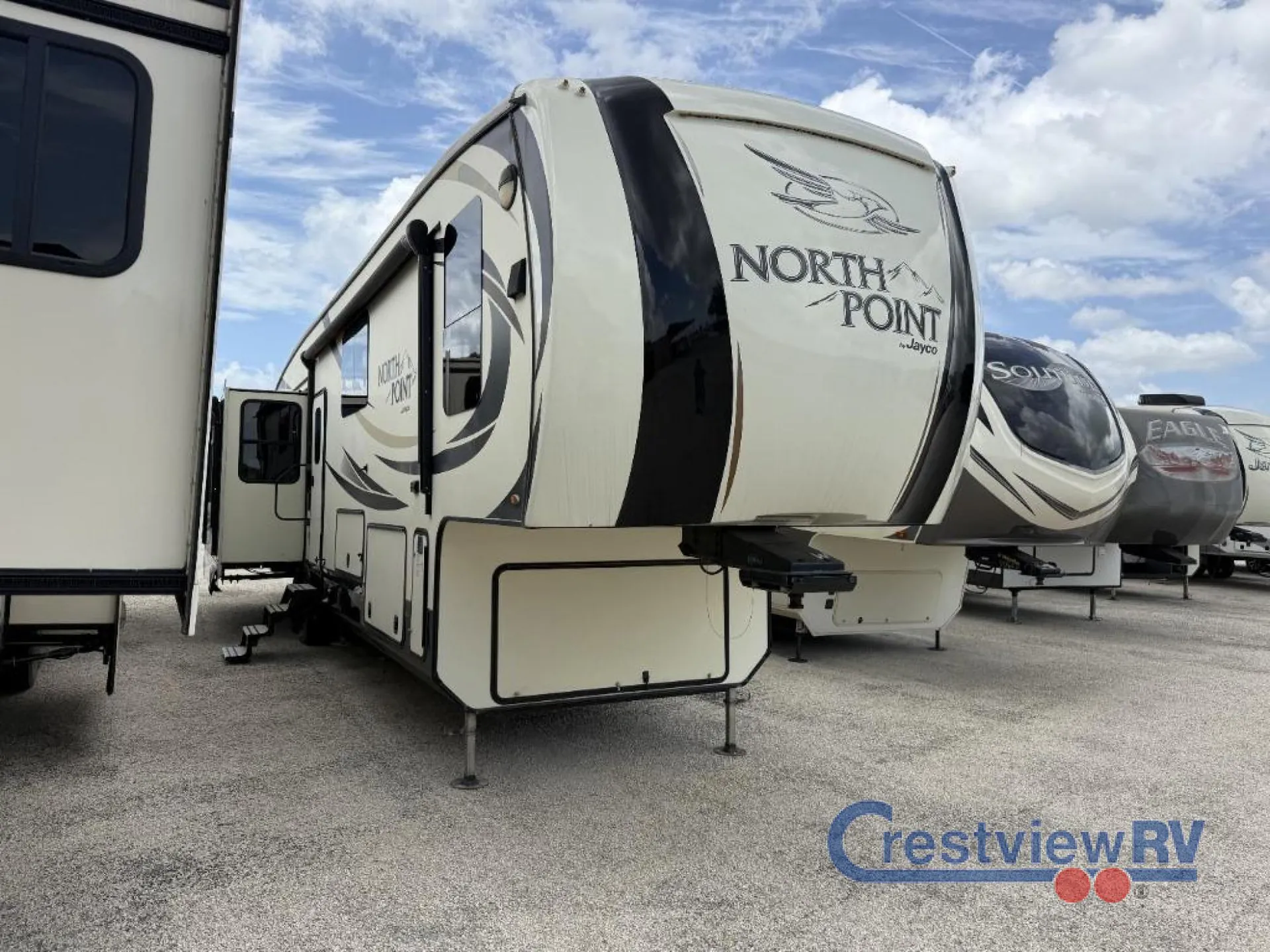 2017 Jayco North Point 377RLBH - Photo 3