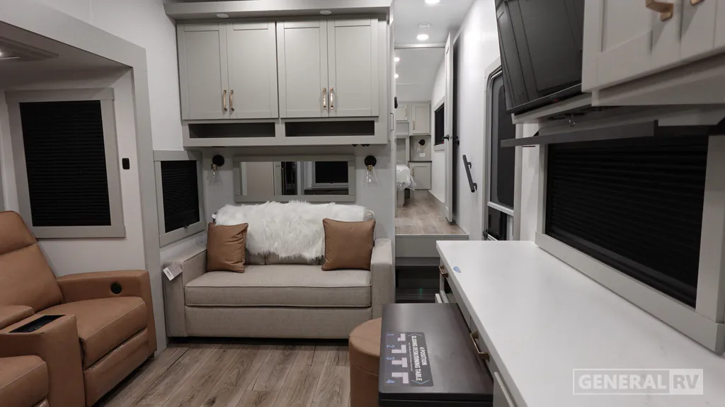 2026 Brinkley Model Z 2680, Photos photo 4