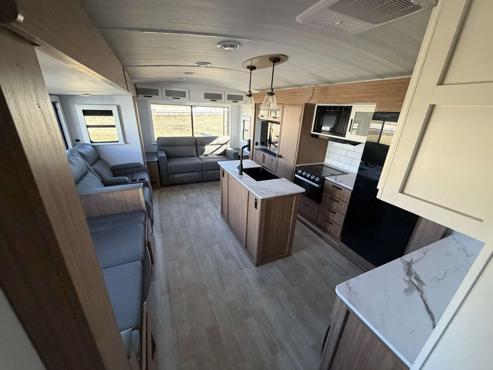 2025 Keystone Passport 2870RL - Photo 3
