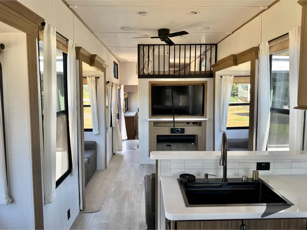 2025 Forest River Salem Grand Villa 42FK, Photos photo 35
