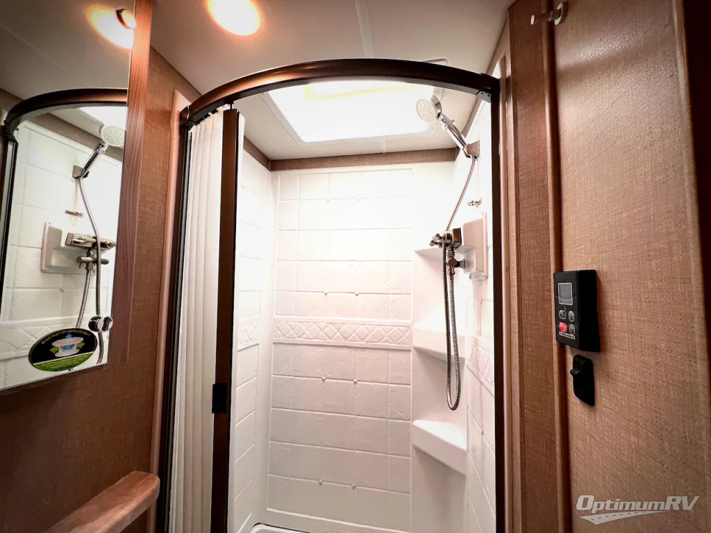 2023 Thor Motor Coach Tiburon 24FB, Photos photo 15