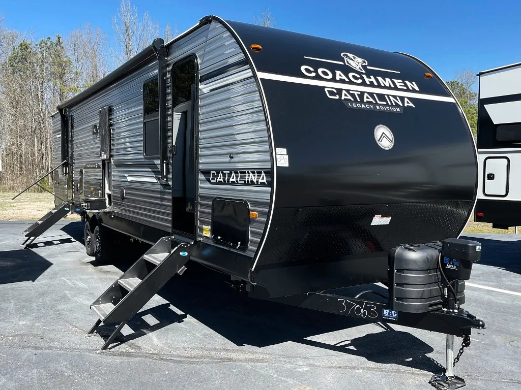 2026 Coachmen Catalina Legacy Edition 333DORM - Photo 2