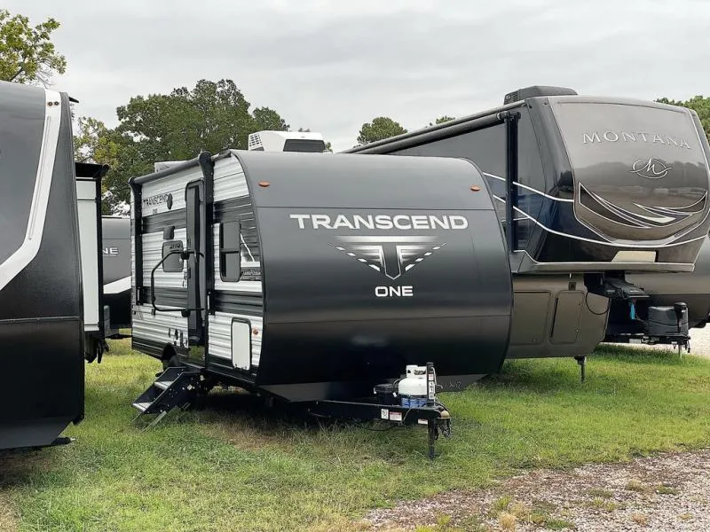 2025 Grand Design Transcend One 151BH - Photo 2