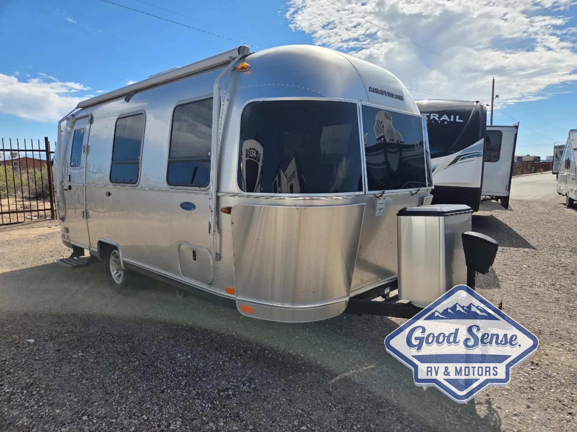 2018 Airstream Sport 22FB - Photo 2