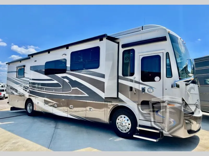2026 Tiffin Phaeton 40 IH - Photo 2