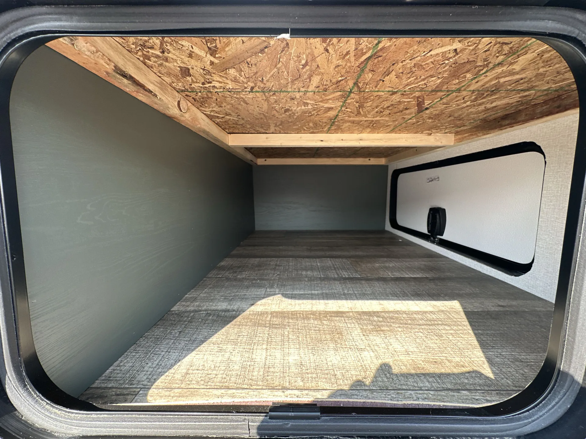 2025 Heartland Eddie Bauer Signature 3600LF — living area main