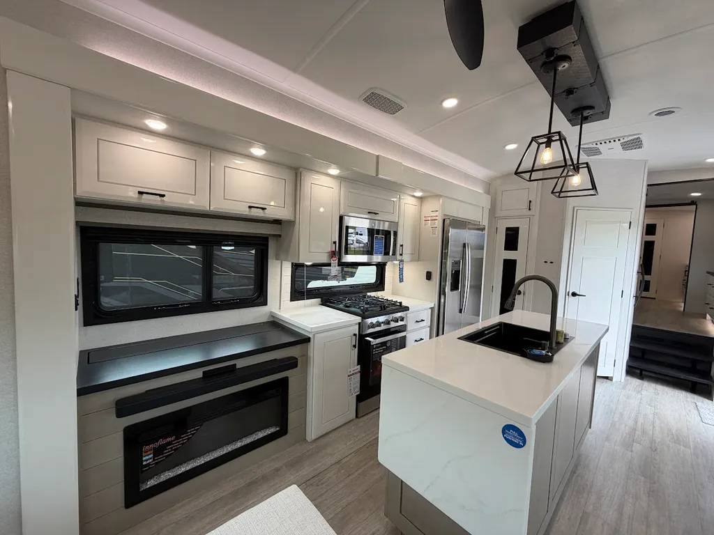 2026 Jayco Pinnacle 36FBTS, Photos photo 10
