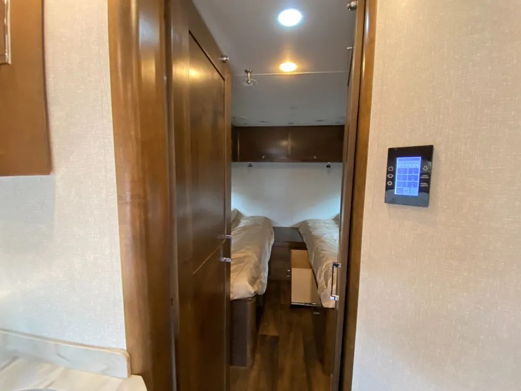2019 Tiffin Wayfarer 24 TW, Photos photo 27