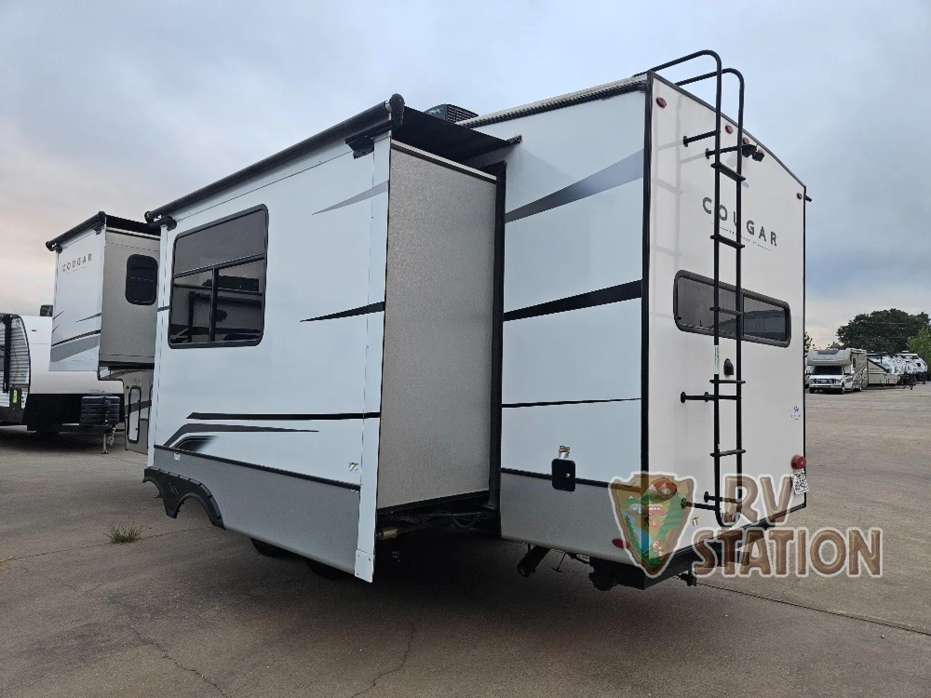2024 Keystone Cougar 260MLE - Photo 3