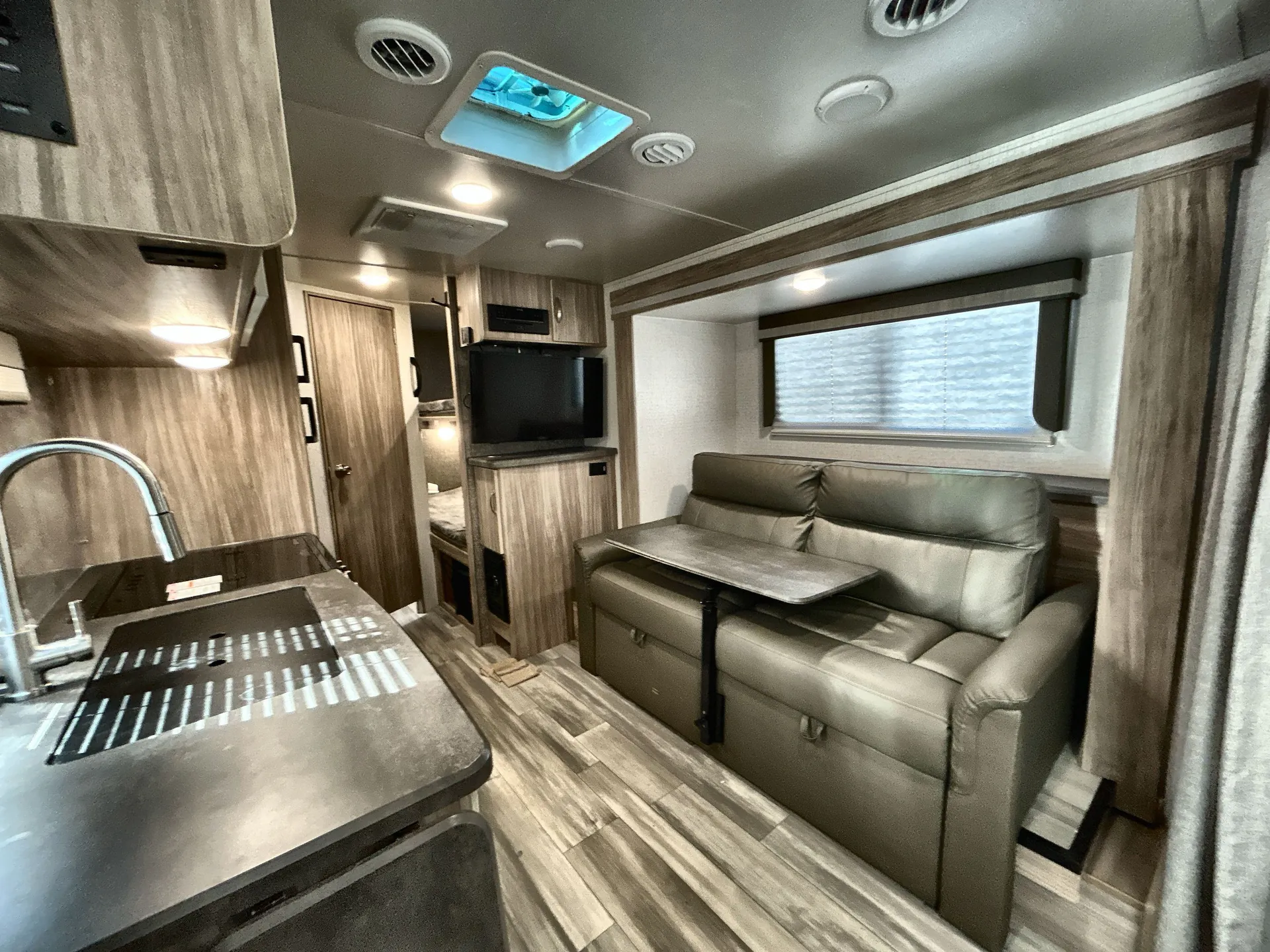 2022 Winnebago Micro Minnie FLX 2306BHS — living area main