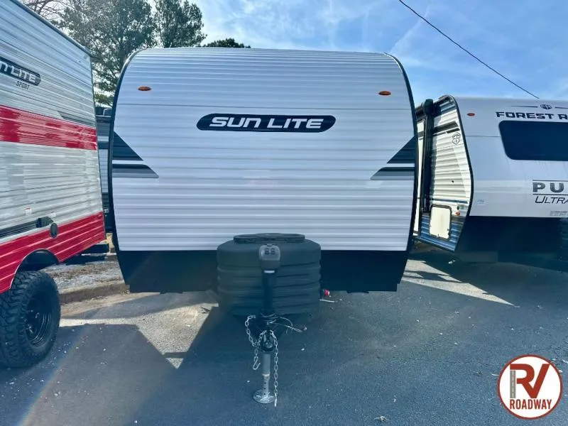 2025 Sunset Park RV Sun Lite 15MB - Photo 2