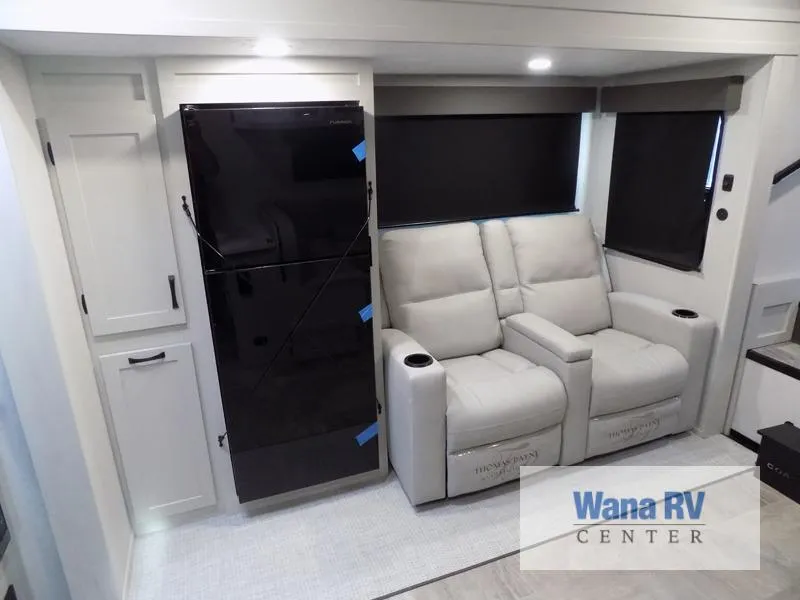 2027 Coachmen Chaparral Lite 218SE - Photo 4