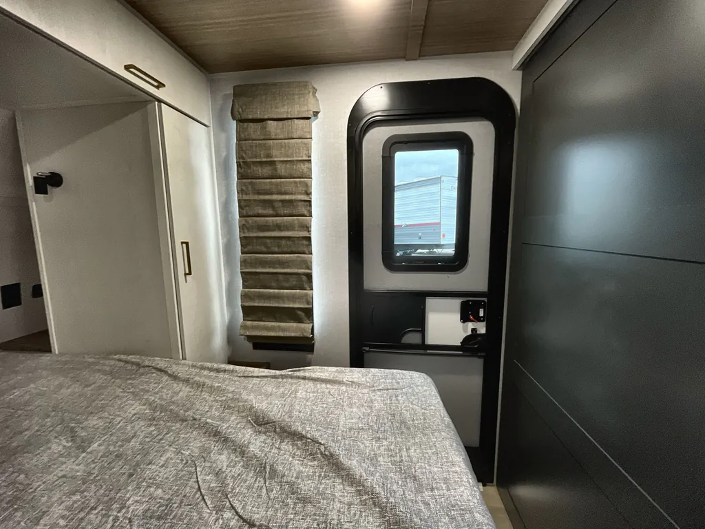 2026 Forest River Vibe Extreme Lite 2400RB, Photos photo 17