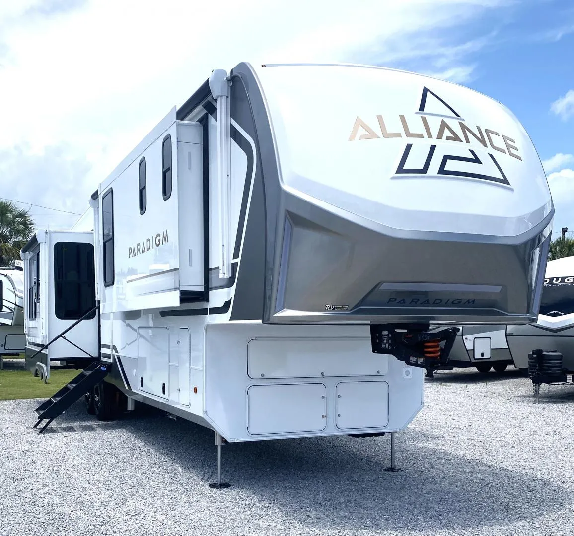 2026 Alliance RV Paradigm 382RK - Photo 2