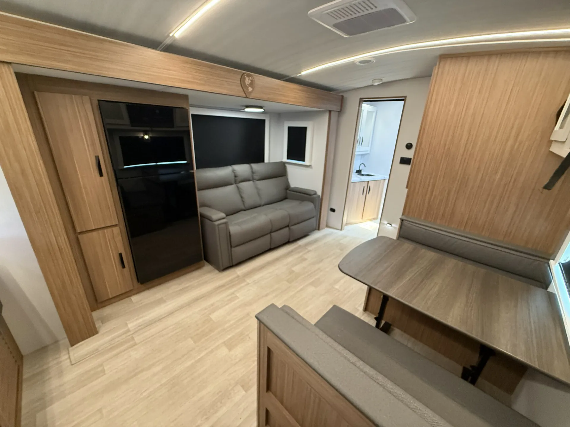 2025 Keystone Passport SL Series 2450RK - Photo 2