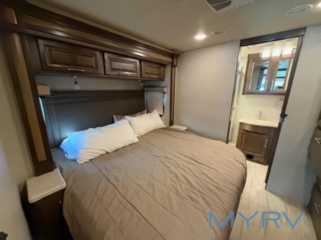 2019 Entegra Coach Emblem 36U, Photos photo 37