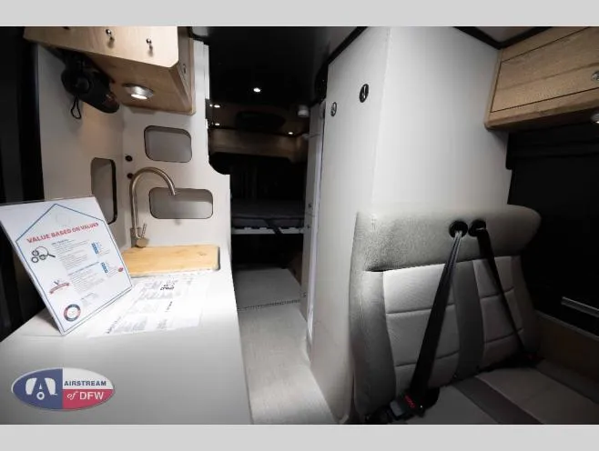 2026 Airstream Rangeline RGTPT - Photo 2