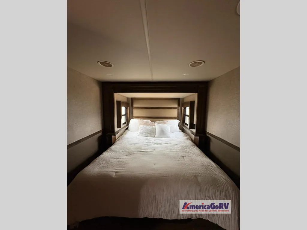 2018 VanLeigh RV Vilano 369FB, Photos photo 17