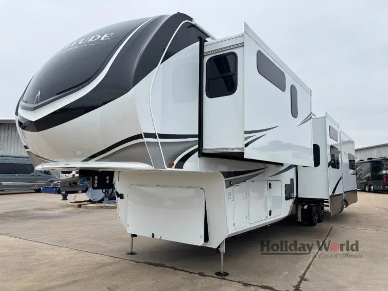 2026 Grand Design Solitude 388MBS - Photo 3