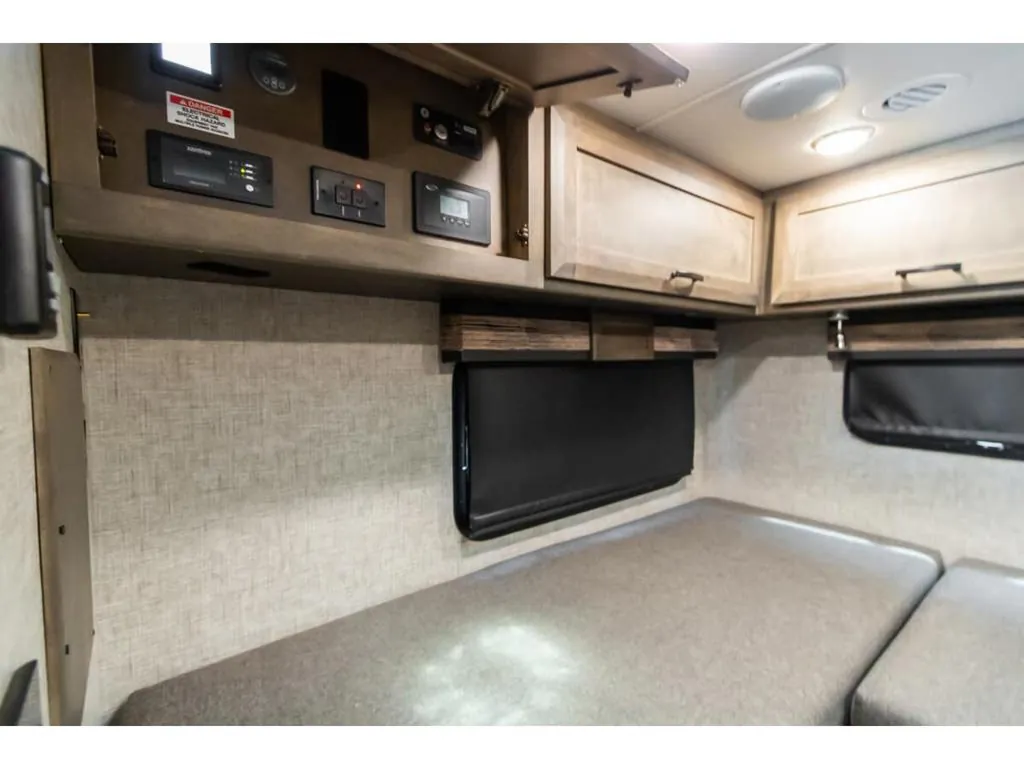 2025 Tiffin Wayfarer 25 XLW, Photos photo 17