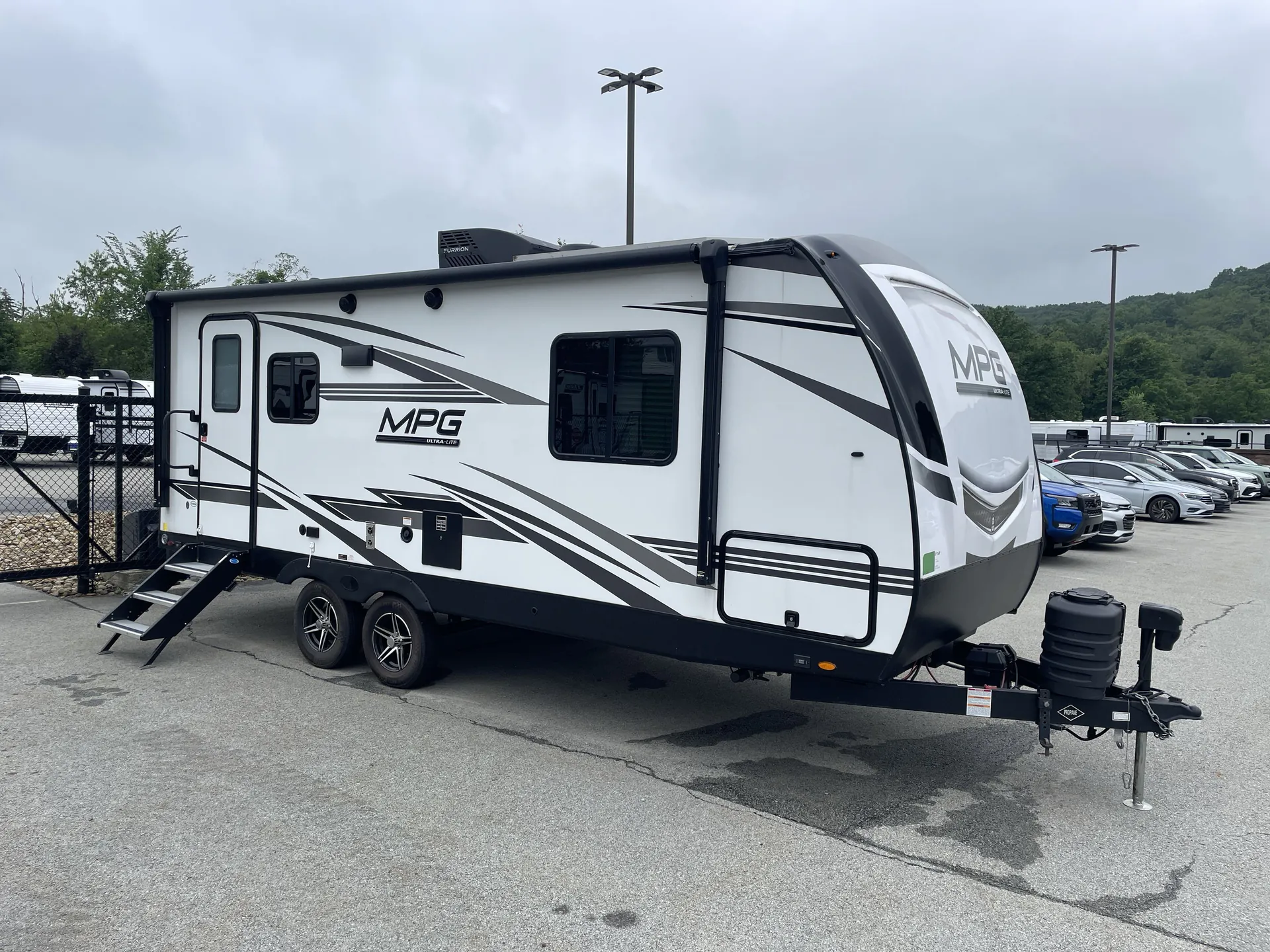 2024 Cruiser RV MPG 2100RB - Photo 2