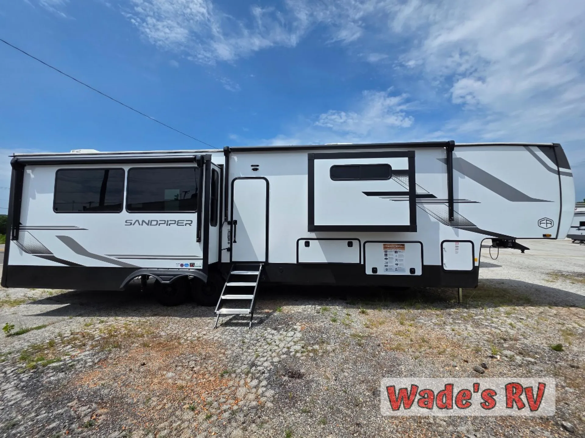 2026 Forest River Sandpiper 3800RK — Photo 7