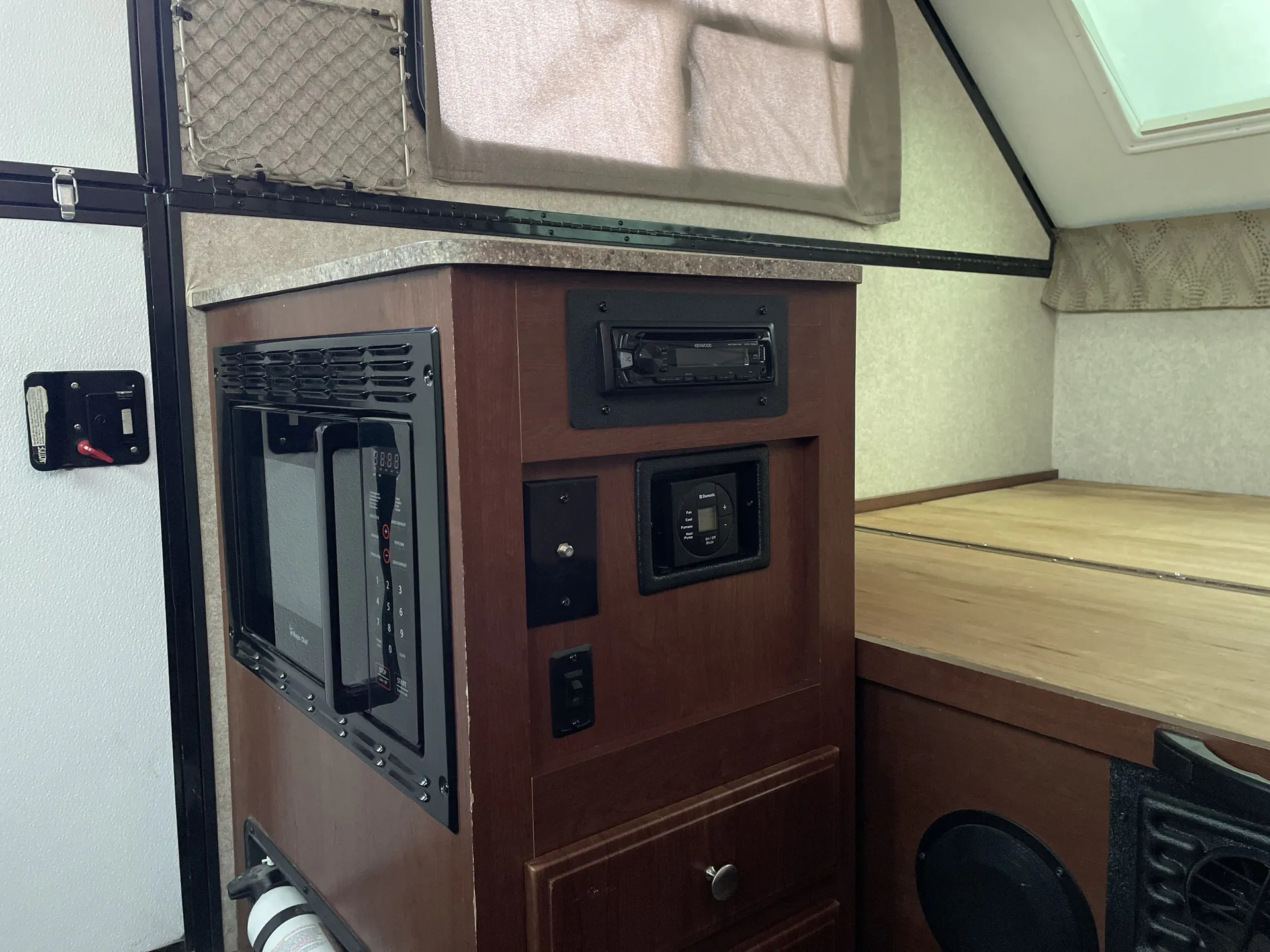 2016 Forest River Flagstaff Hard Side T19QBHW — living area main