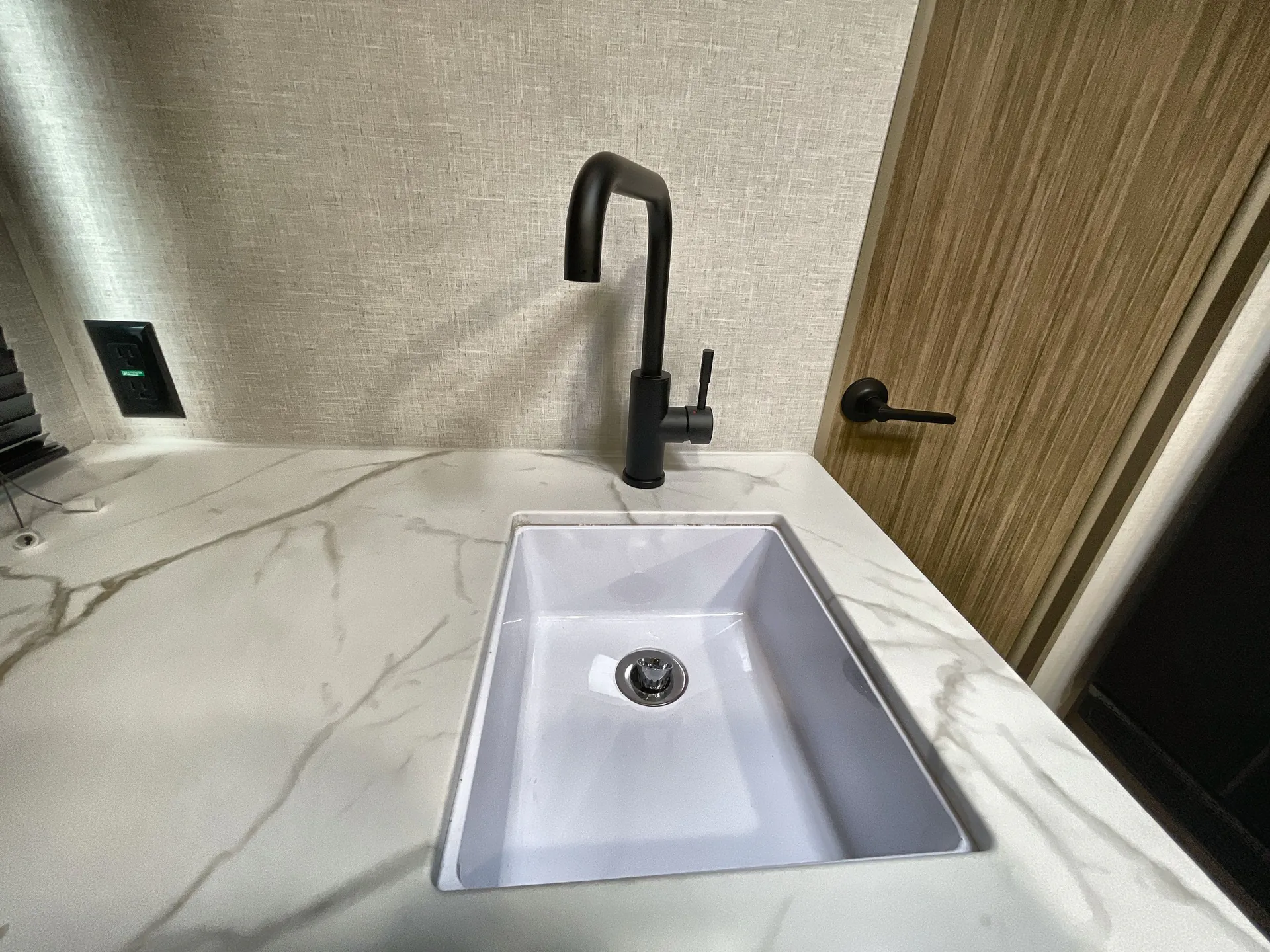2026 Forest River Wildwood FSX 177ICE — sink