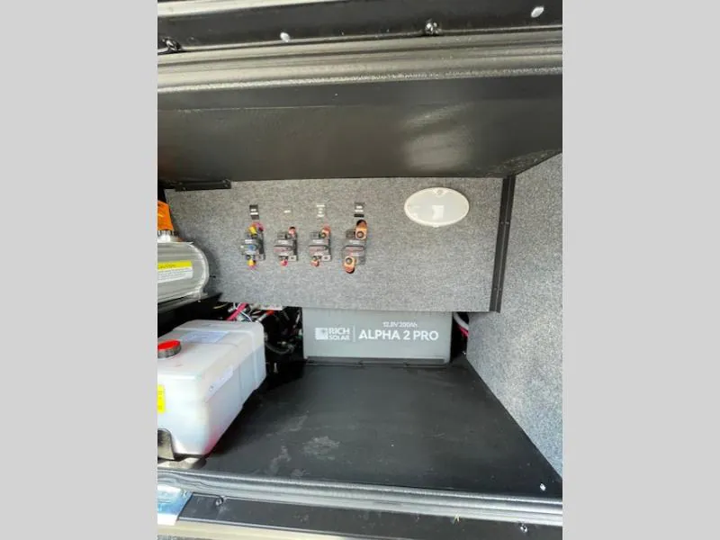 2026 Brinkley Model G 4000, Photos photo 7