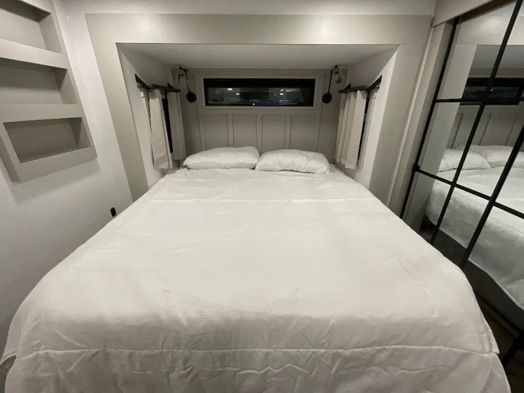 2025 Brinkley Model G 4100, Photos photo 41