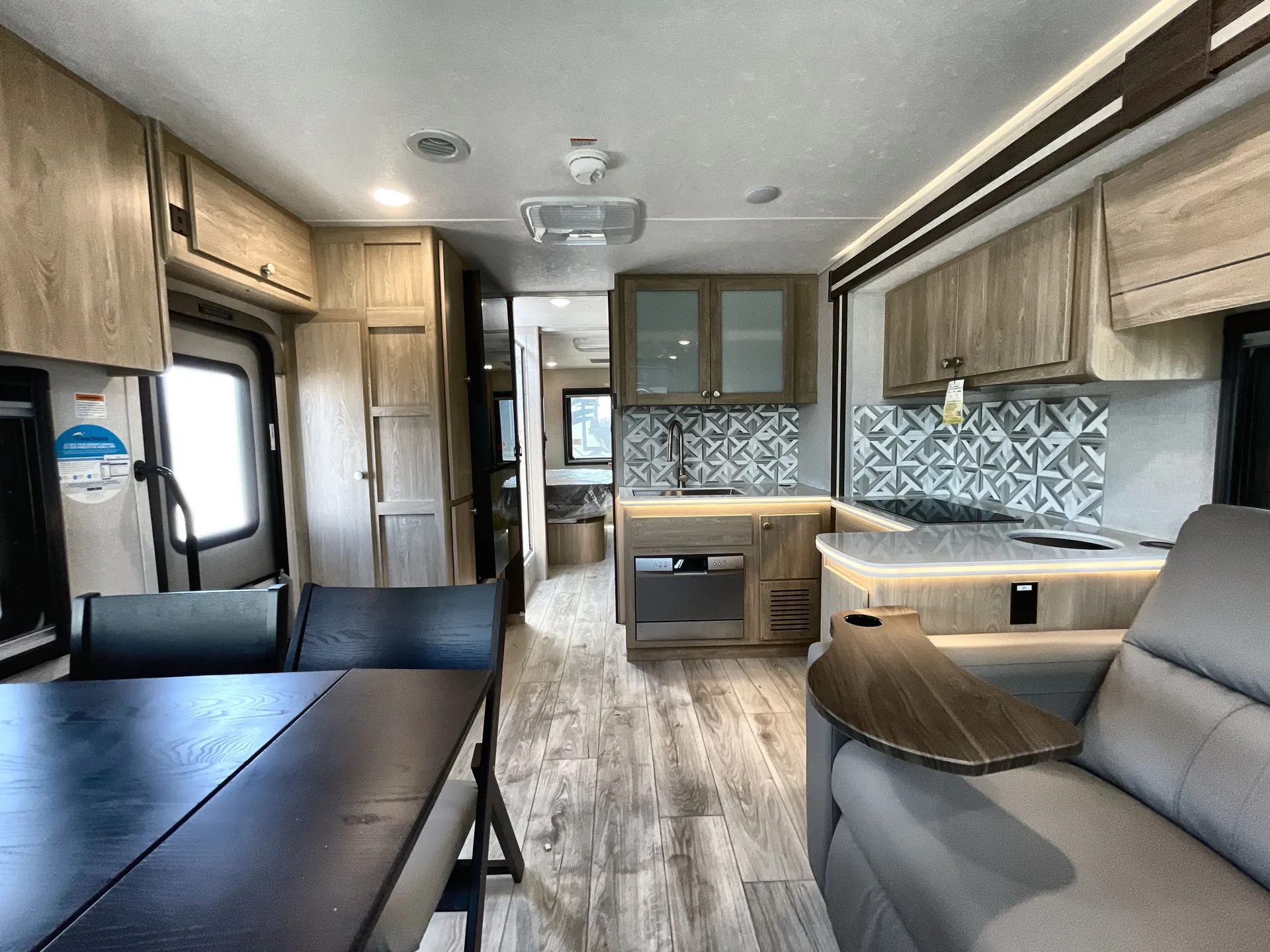 2025 Coachmen Concord 321DS — living area main