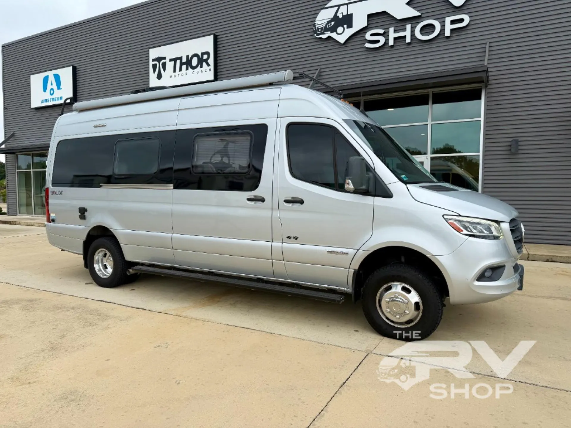 2022 Winnebago Boldt 70KL - Photo 2