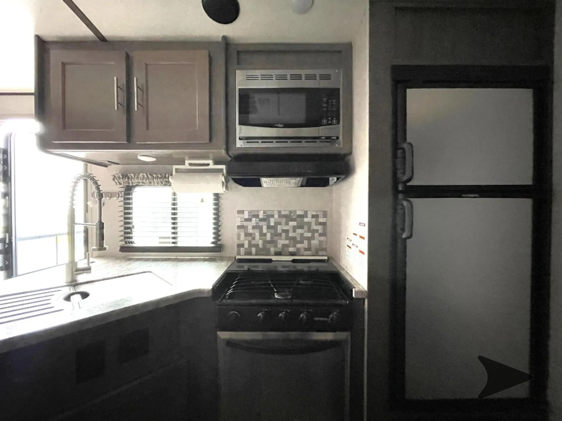 2019 Forest River Surveyor 243RBS — Photo 6