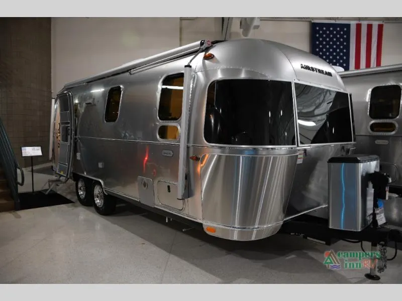 2026 Airstream Globetrotter 25FB - Photo 2