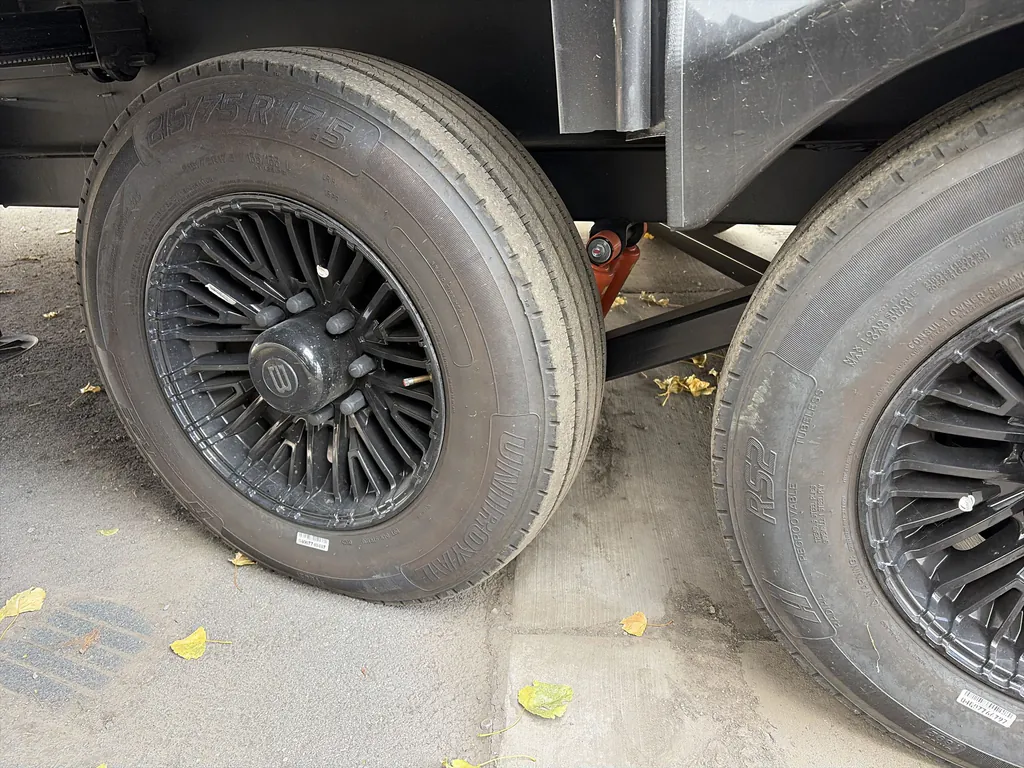 2026 Brinkley Model Z 3100, Photos photo 28