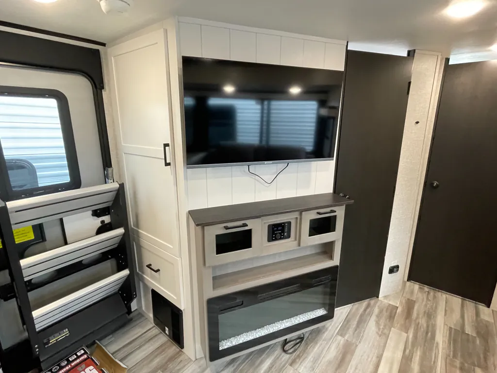 2025 Jayco Jay Feather 26FK, Photos photo 9