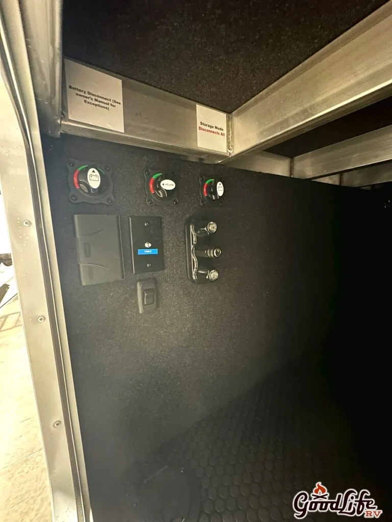 2026 Brinkley Model Z 297, Photos photo 10